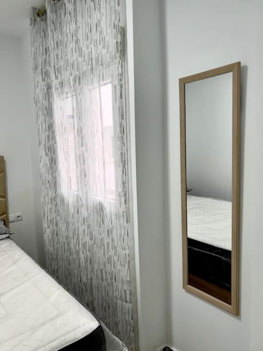 Rockside Residences Suites La Linea N1 La Línea de la Concepción Exteriör bild
